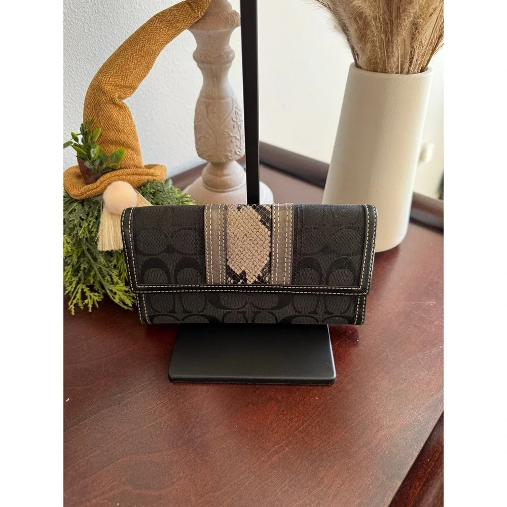 COACH Black Snakeskin Accent Signature Leather Trim Wallet